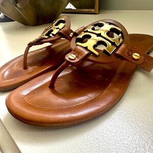 EUC Tory Burch Miller Sandal. Timeless style and exceptional comfort.